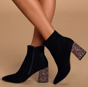 Betsey Johnson boots